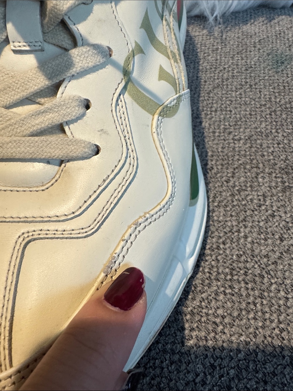 Gucci autentic Cream Leather Chunky Sneakers with Green and Red Stripe - Picture 4 of 12